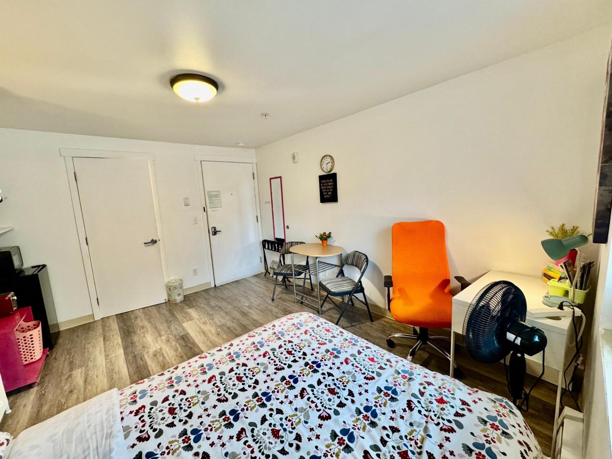 Micro Studio Apartment In University District- 10 Mins Walk To University Of Wa Seattle Zewnętrze zdjęcie